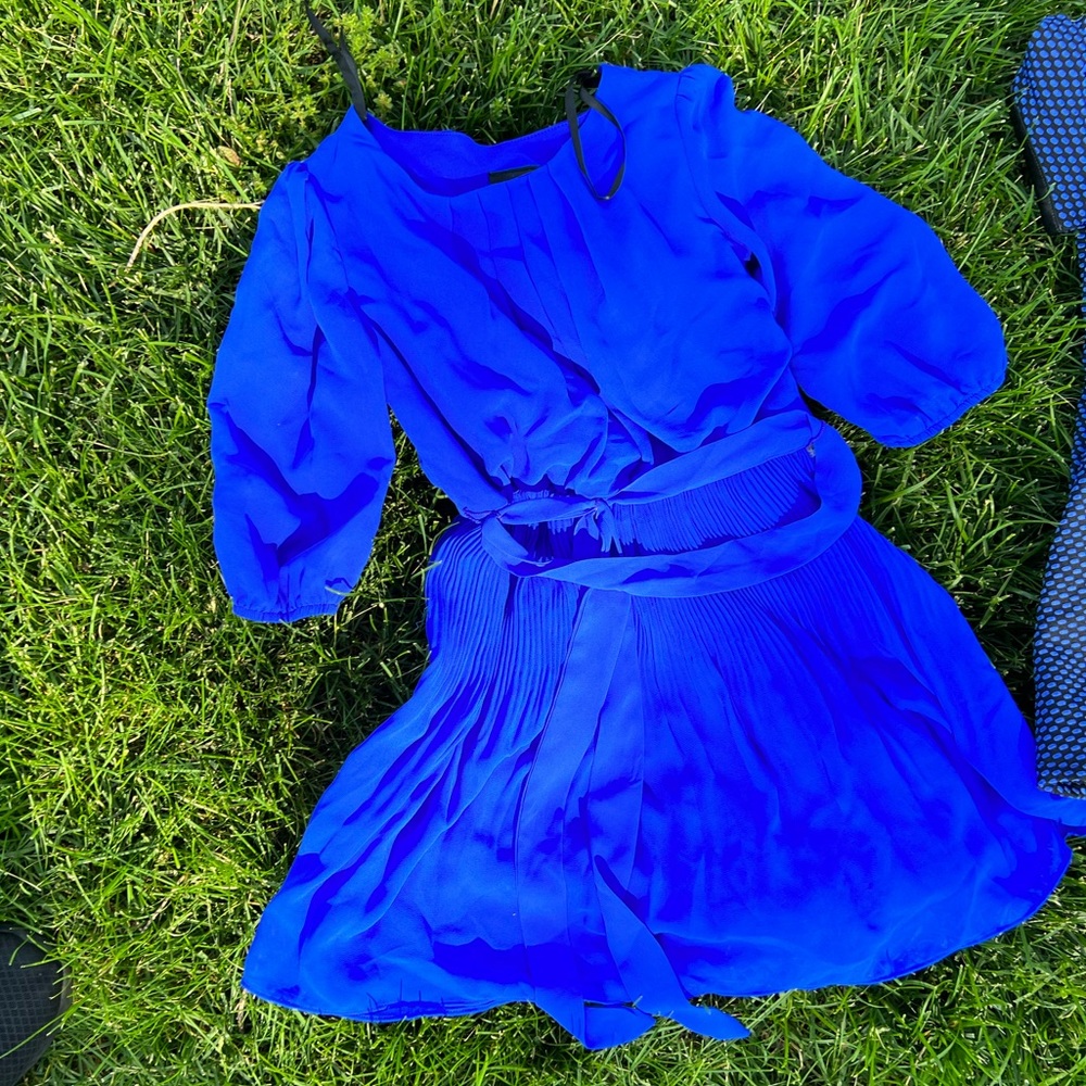 IZ byer girl size 7 blue